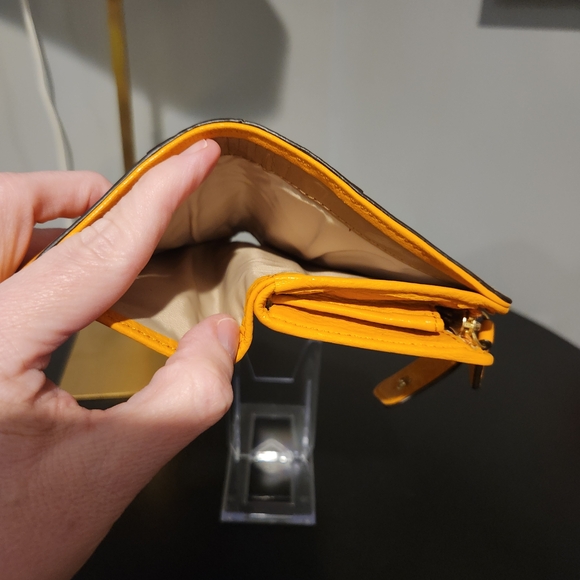 Coach Tangerine Leather Wallet - Picture 6 of 7